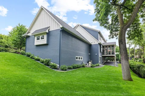 6105 Pine Grove Road Edina MN 55436