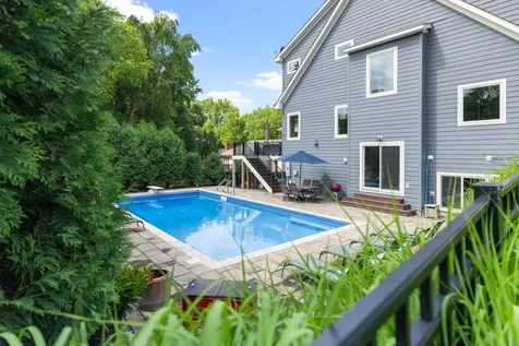6105 Pine Grove Road Edina MN 55436