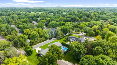 6105 Pine Grove Road Edina MN 55436
