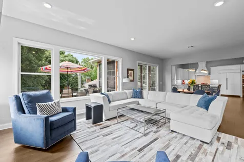 6105 Pine Grove Road Edina MN 55436