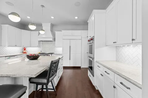 6105 Pine Grove Road Edina MN 55436