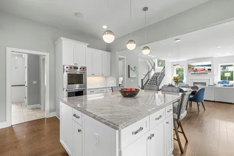 6105 Pine Grove Road Edina MN 55436