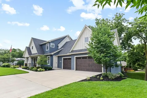 6105 Pine Grove Road Edina MN 55436