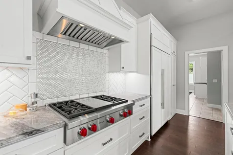6105 Pine Grove Road Edina MN 55436
