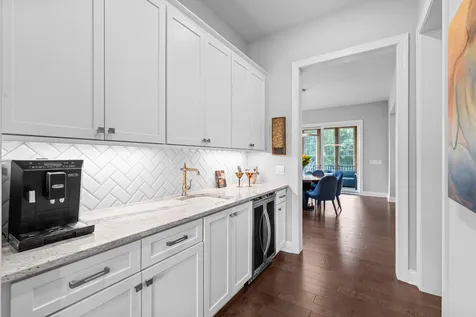 6105 Pine Grove Road Edina MN 55436