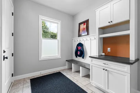 6105 Pine Grove Road Edina MN 55436