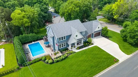 6105 Pine Grove Road Edina MN 55436