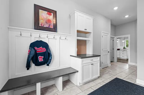 6105 Pine Grove Road Edina MN 55436