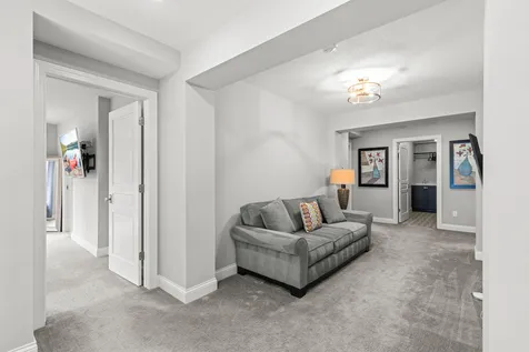 6105 Pine Grove Road Edina MN 55436