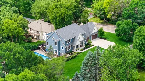 6105 Pine Grove Road Edina MN 55436