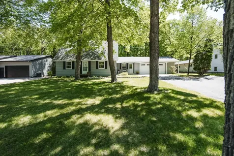 1583 E Shore Drive Detroit Lakes MN 56501