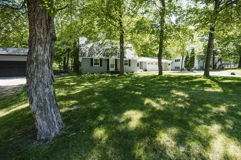 1583 E Shore Drive Detroit Lakes MN 56501