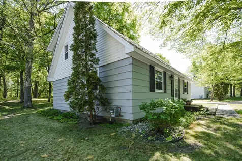 1583 E Shore Drive Detroit Lakes MN 56501