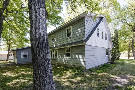 1583 E Shore Drive Detroit Lakes MN 56501