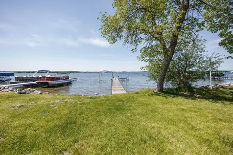 1583 E Shore Drive Detroit Lakes MN 56501