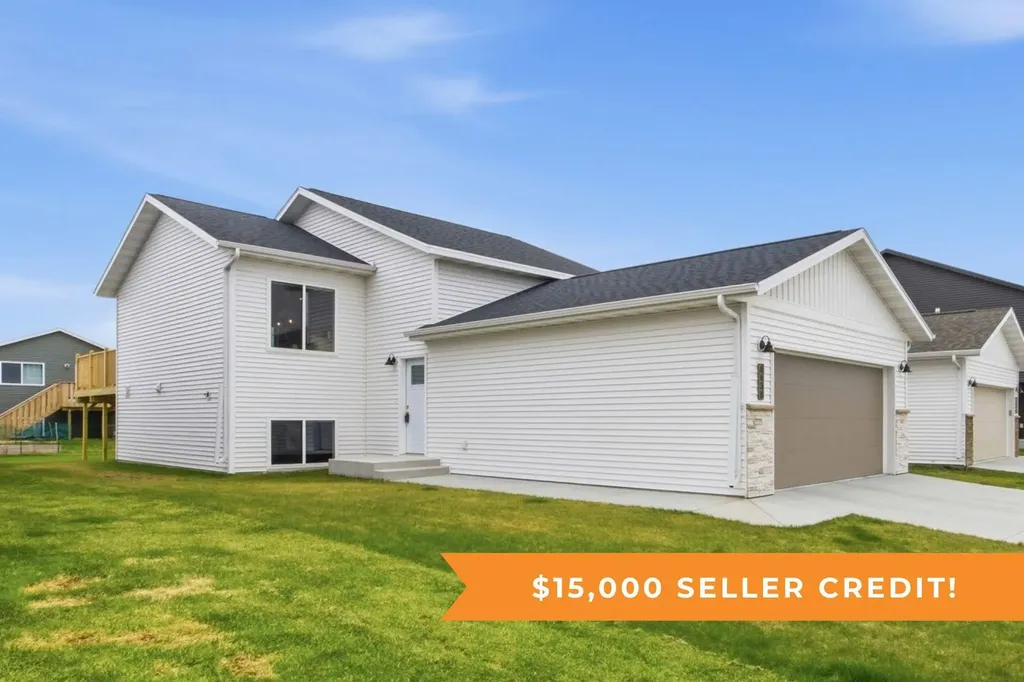 6638 68th Street S Horace ND 58047