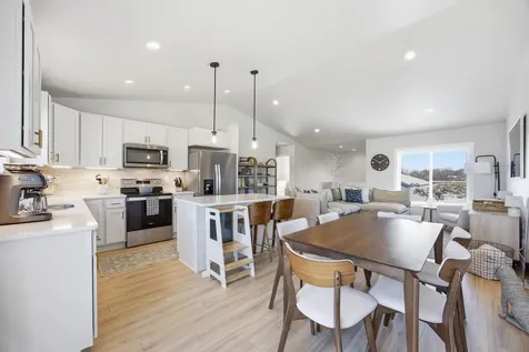 6638 68th Street S Horace ND 58047