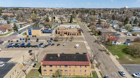 115 1st Ave E Dickinson ND 58601