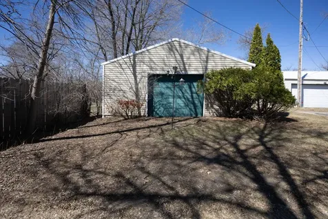 208 Minnesota Avenue Detroit Lakes MN 56501