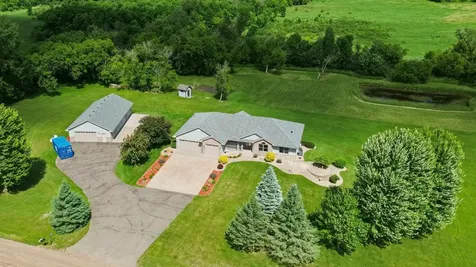 39829 Hastings Street NE Stanchfield MN 55080