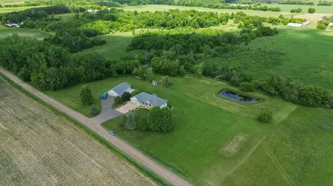 39829 Hastings Street NE Stanchfield MN 55080