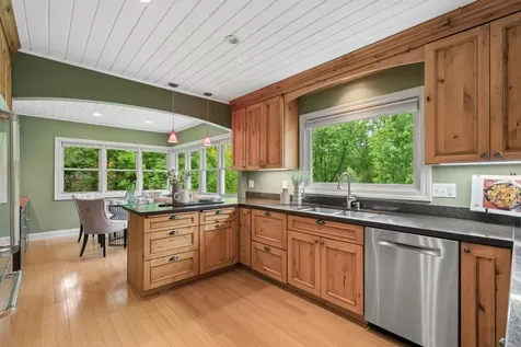 784 Hilltop Court Mendota Heights MN 55118