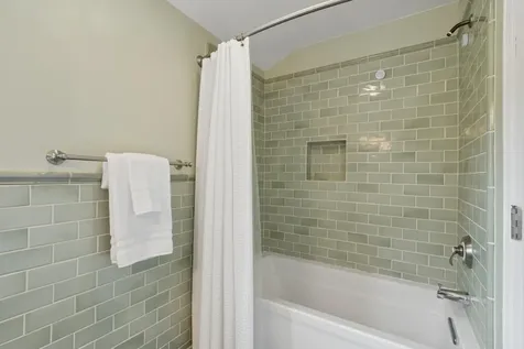 784 Hilltop Court Mendota Heights MN 55118