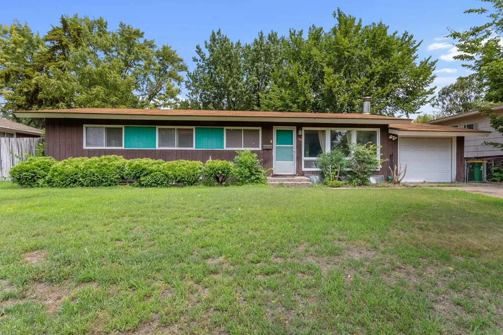 2906 Nash Road Brooklyn Center MN 55430