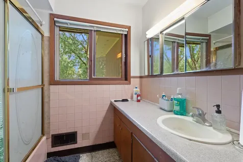 2906 Nash Road Brooklyn Center MN 55430