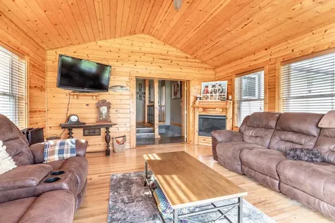 122 W Fir Avenue Fergus Falls MN 56537