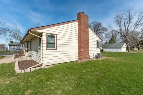 122 W Fir Avenue Fergus Falls MN 56537