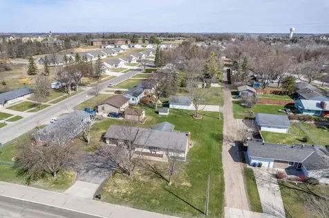 122 W Fir Avenue Fergus Falls MN 56537