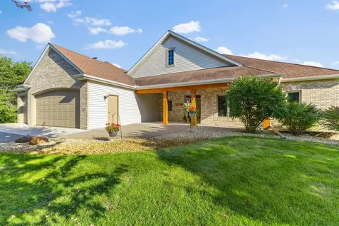 39541 Eastwood Avenue North Branch MN 55056
