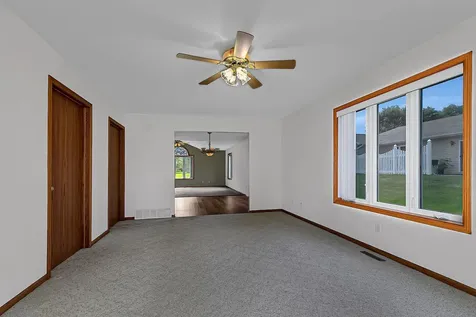 483 Voyager Drive Alexandria MN 56308
