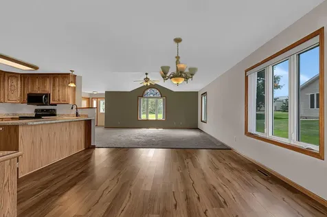 483 Voyager Drive Alexandria MN 56308