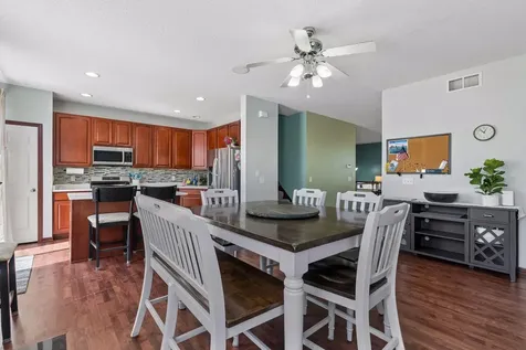 1354 Savanna Drive Shakopee MN 55379