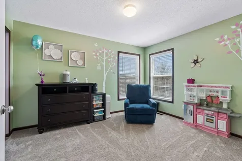 1354 Savanna Drive Shakopee MN 55379