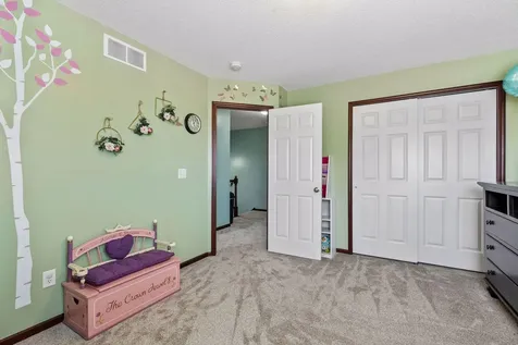 1354 Savanna Drive Shakopee MN 55379