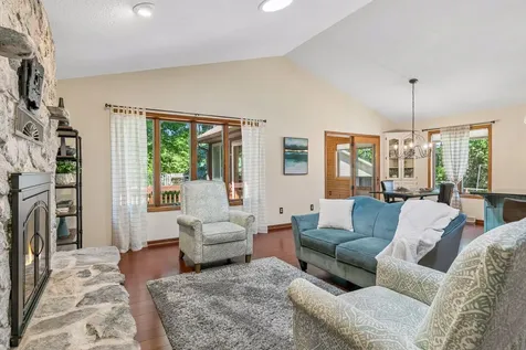 8648 Park Avenue Saint Bonifacius MN 55375