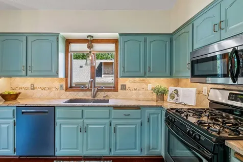 8648 Park Avenue Saint Bonifacius MN 55375