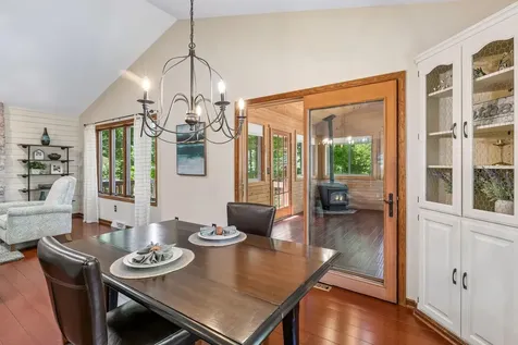 8648 Park Avenue Saint Bonifacius MN 55375