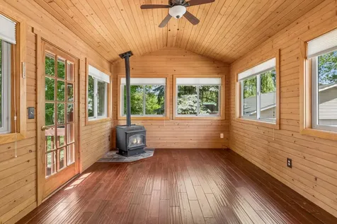 8648 Park Avenue Saint Bonifacius MN 55375