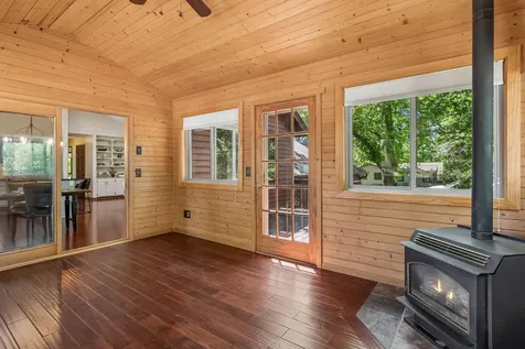 8648 Park Avenue Saint Bonifacius MN 55375