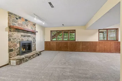 8648 Park Avenue Saint Bonifacius MN 55375