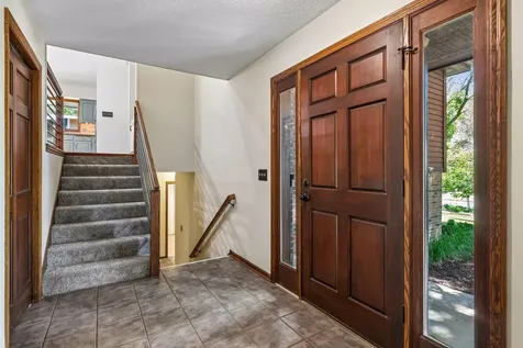8648 Park Avenue Saint Bonifacius MN 55375