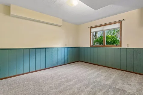 8648 Park Avenue Saint Bonifacius MN 55375