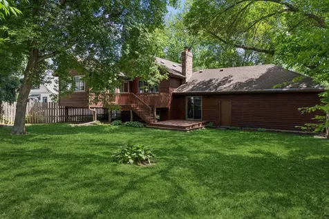 8648 Park Avenue Saint Bonifacius MN 55375