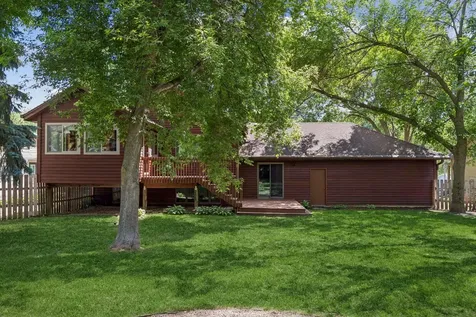 8648 Park Avenue Saint Bonifacius MN 55375