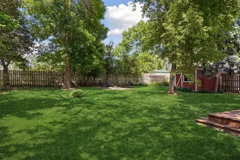 8648 Park Avenue Saint Bonifacius MN 55375