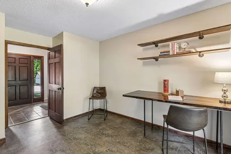 8648 Park Avenue Saint Bonifacius MN 55375